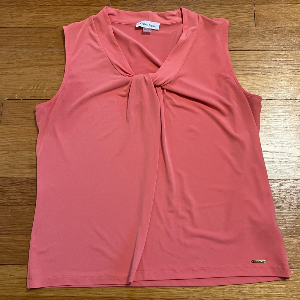 Calvin Klein brand Peach Sleeveless Blouse.  Size Large.